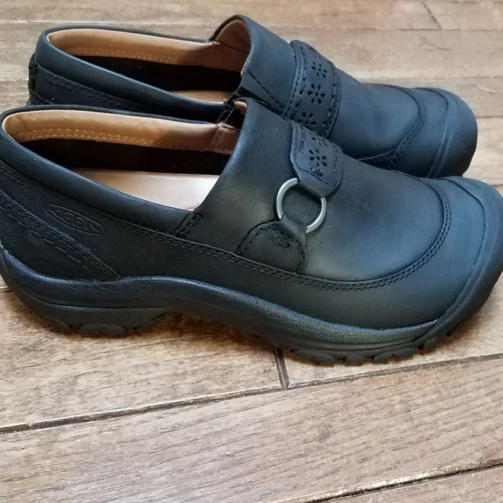 Keen Black Women's Shoes - Picture 2 of 5